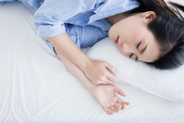 睡觉「抖一下」惊醒,你试过吗?
